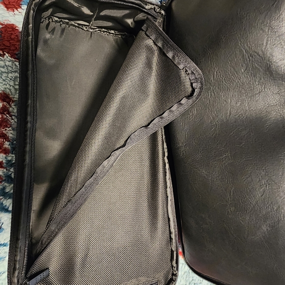 BEIS Mini Weekender - Picture 7 of 7